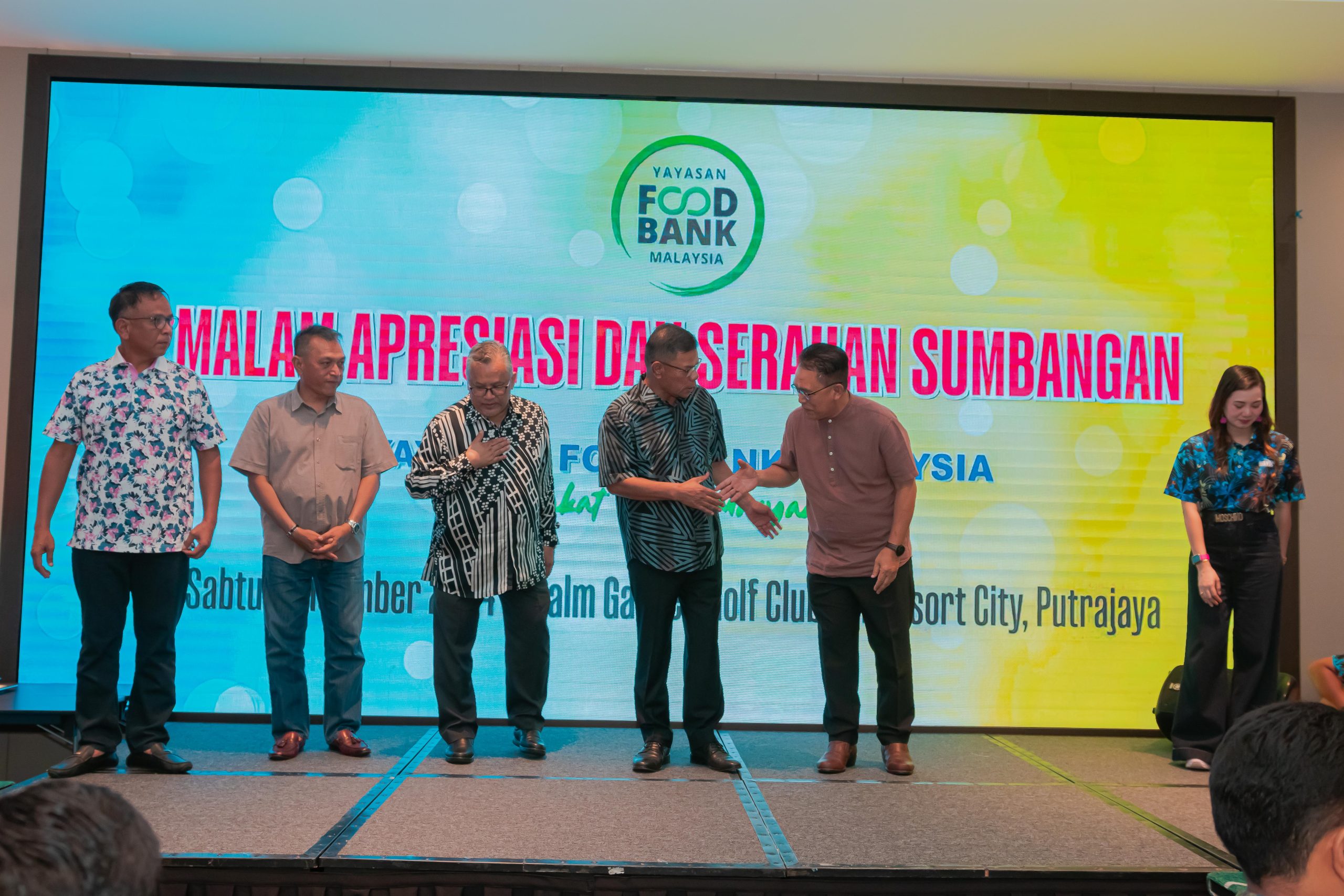 Read more about the article APPRECIATION DINNER AND MOCK CHEQUE CEREMONY FOR YAYASAN FOOD BANK MALAYSIA WITH YB SAIFUDDIN NASUTION