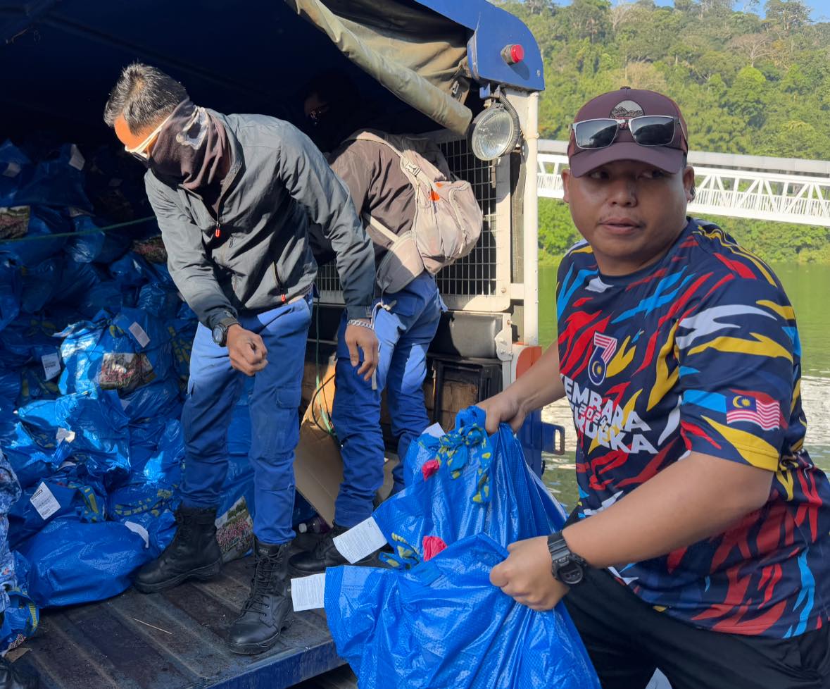 Read more about the article BANTUAN KEMANUSIAAN YAYASAN FOOD BANK MALAYSIA – PROGRAM SANTUNI SUKU KAUM ORANG ASLI JAHAI DI TAMAN NEGERI ROYAL BELUM,PERAK