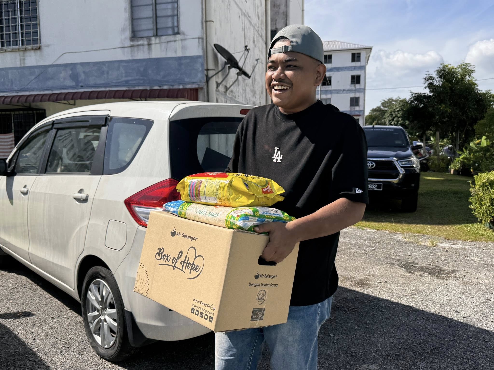 Read more about the article SESAMA MARA ‘BOX OF HOPE’ 2025 – AIR SELANGOR, VILLAGE GROCER & YAYASAN FOOD BANK MALAYSIA
