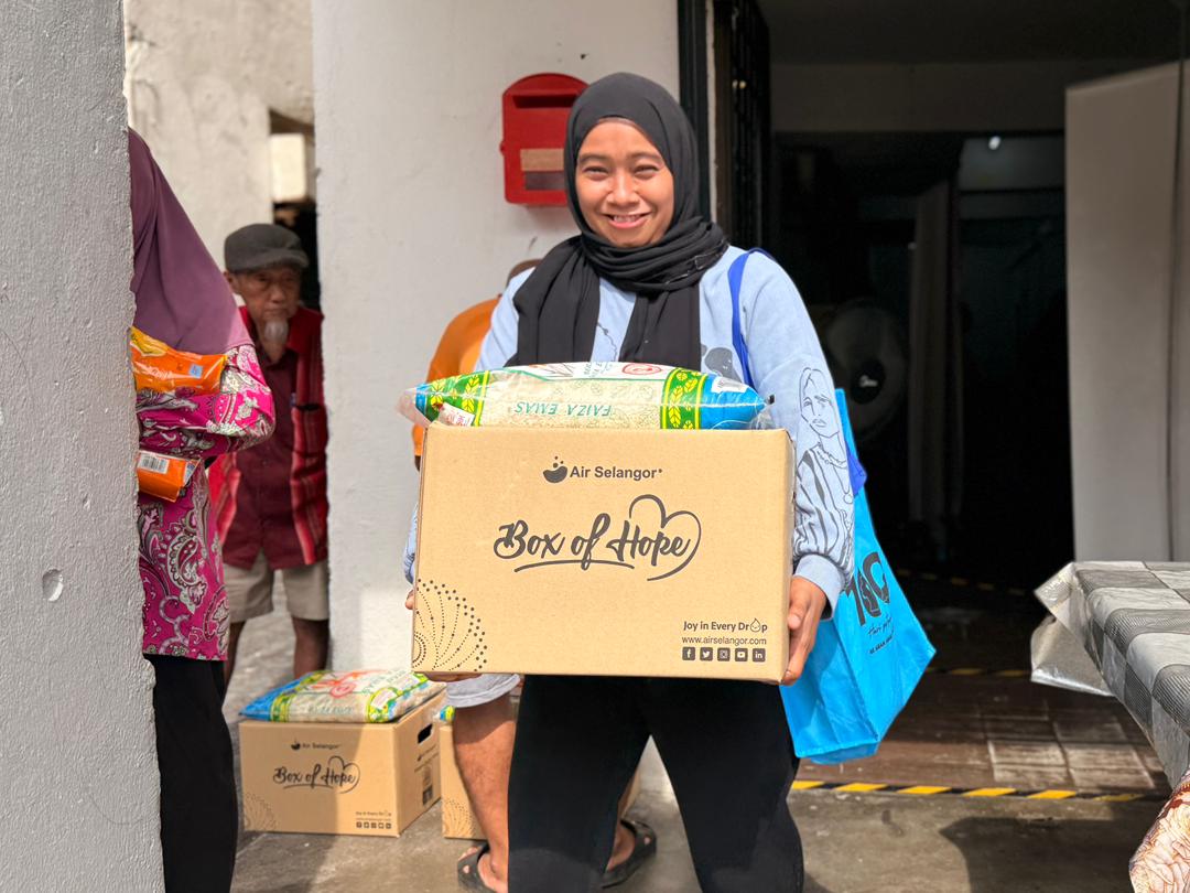 Read more about the article SESAMA MARA BOX OF HOPE AIR SELANGOR, VILLAGE GROCER & YAYASAN FOOD BANK MALAYSIA