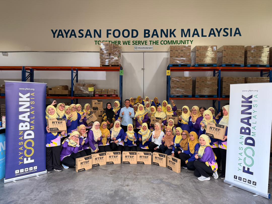 Read more about the article Sesi Pembungkusan 1,000 Kotak RTEF Bersama Puspanita KPM & YFBM