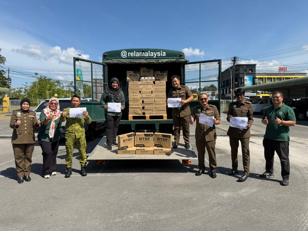 Read more about the article KUNJUNGAN HORMAT YAYASAN FOOD BANK MALAYSIA KE ATAS RELA SARAWAK