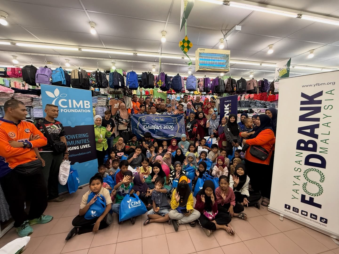 Read more about the article RAIKAN AIDILFITRI BERSAMA CIMB FOUNDATIOIN : PROGRAM MEMBELI-BELAH RAYA BERSAMA ANAK-ANAK BALING, KEDAH