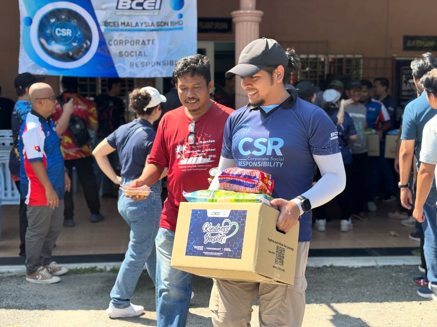 Read more about the article PROGRAM KINDNESS BASKET YFBM & BCEI SANTUNI KOMUNITI BAGAN LALANG