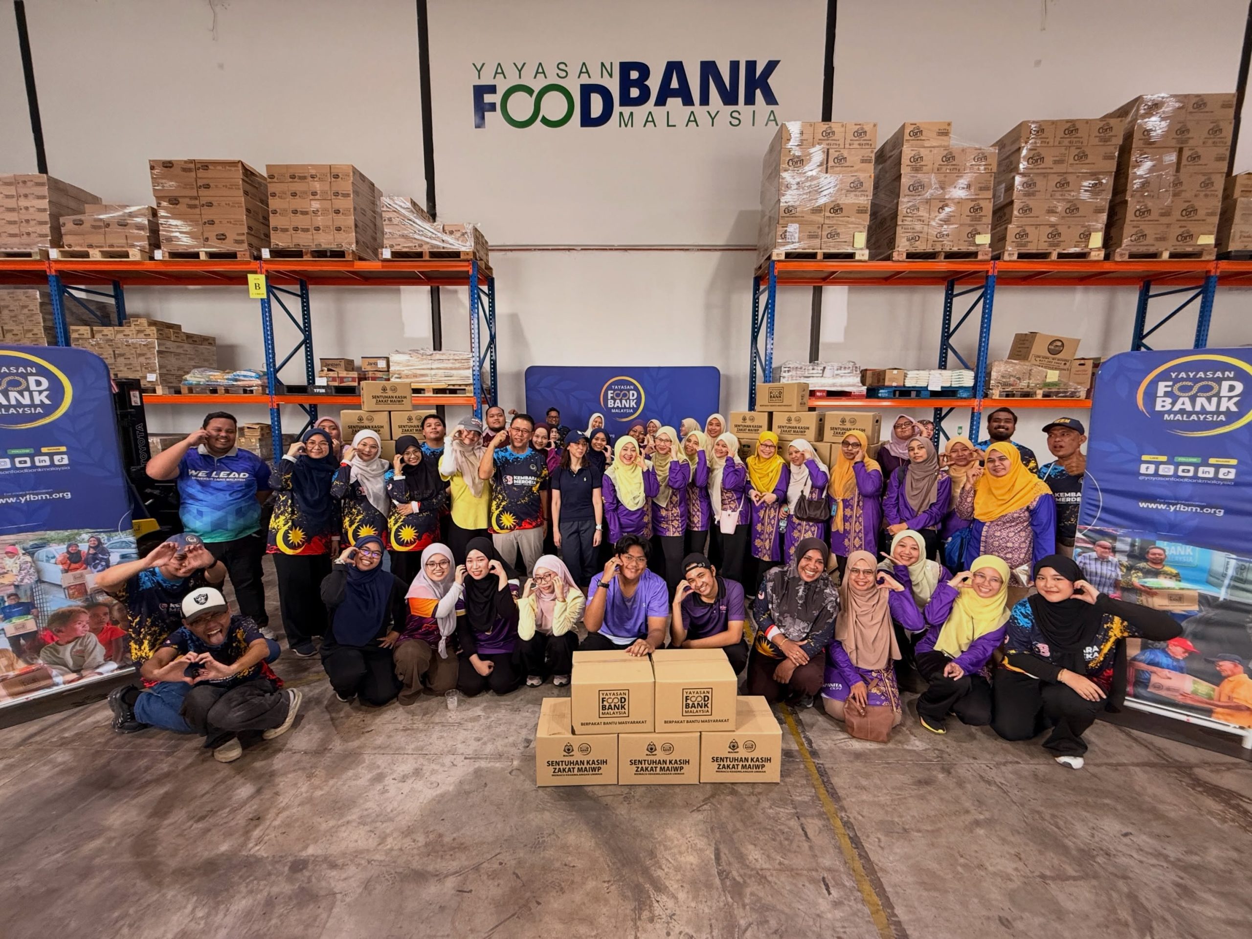 Read more about the article SESI PEMBUNGKUSAN 750 KOTAK BANTUAN PROGRAM SENTUHAN KASIH ZAKAT MAIWP (FASA 2) BERSAMA YAM TENGKU DATIN PADUKA SETIA ZATASHAH