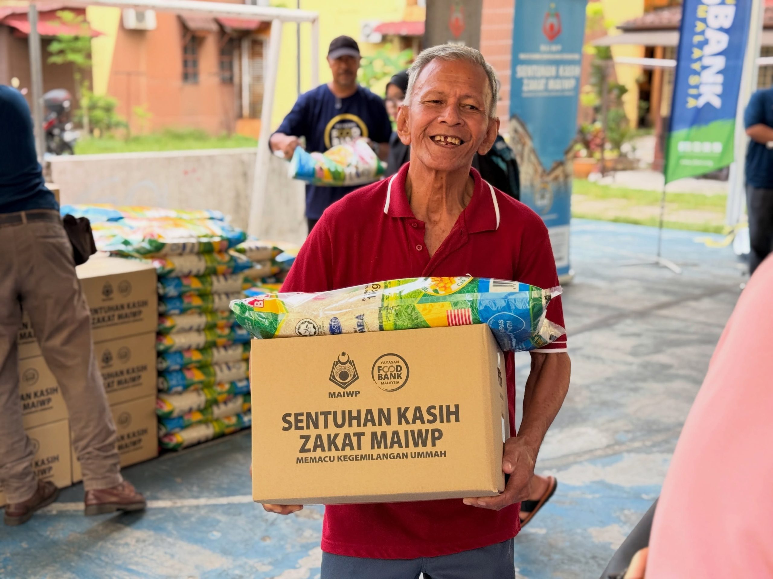 Read more about the article PROGRAM SENTUHAN KASIH ZAKAT MAIWP BERSAMA YAYASAN FOOD BANK MALAYSIA 2026 DI SURAU KHAIRAT DESA PANDAN